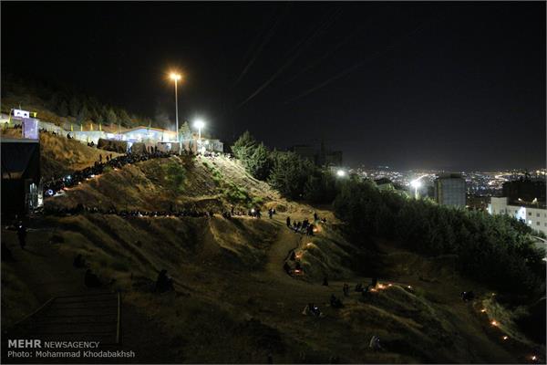 مراسم احیای شب بیست و یکم ماه رمضان در کهف الشهدا 9