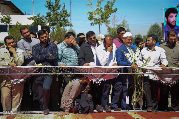 تشییع پیکر شهید گمنام در دهکده مقاومت تهران 19