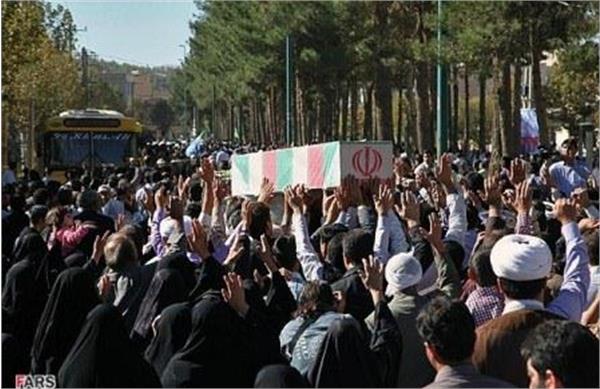 تشییع و خاکسپاری شهیدان گمنام دفاع مقدس در استان ایلام