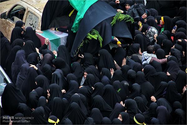 تشییع پیکر یازده شهید دفاع مقدس در مشهد 20