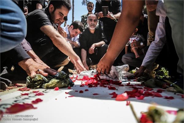 آئین تشییع و تدفین پیکر مطهر شهید غواص در نازی آباد تهران 27