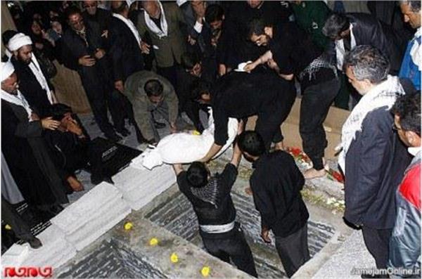 تشییع و خاکسپاری دو شهید گمنام در دانشگاه آزاد اسلامی تبریز