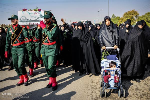 مراسم تشییع پیکر دو شهید گمنام در دانشکده شهید مطهری بسیج 12