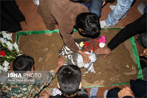 تشییع پیکر شهدای دفاع مقدس در کشور 53