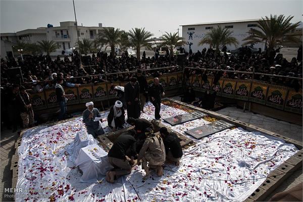 مراسم تشییع و تدفین دو شهید گمنام در لامرد 26