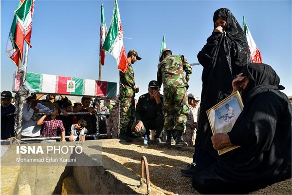 تشییع پیکر شهدای گمنام در میانراهان و گناباد و نیشابور 10