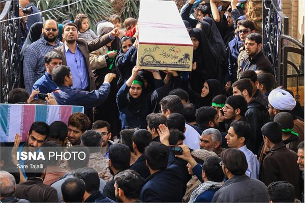 تشییع پیکر مطهر 20 شهید دوران دفاع مقدس ـ کرمان 12