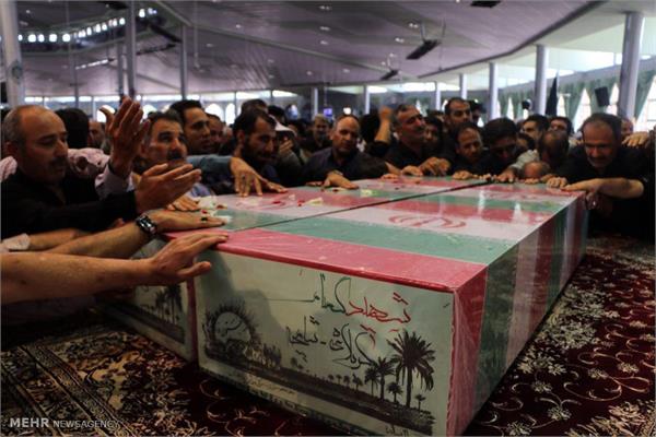 مراسم تشییع پیکر دو شهید دوران دفاع مقدس در اراک 3