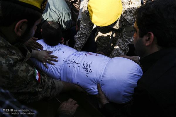 مراسم تشییع و تدفین دو شهید گمنام در اهواز 9