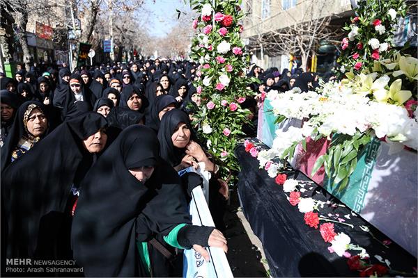 مراسم تشییع و خاکسپاری دو شهید گمنام در محلات 6