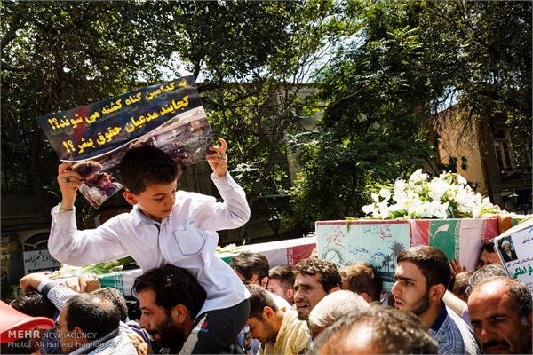 مراسم تشییع پیکر چهار شهید گمنام دفاع مقدس در تبریز 5