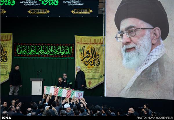 اجتماع عزاداران فاطمی و تشییع شهید گمنام در میدان هفت‌تیر