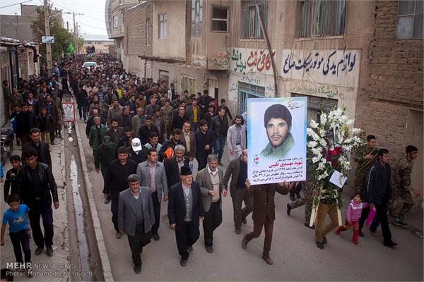 مراسم تشییع پیکر مطهر شهید مهدی طیبی 19