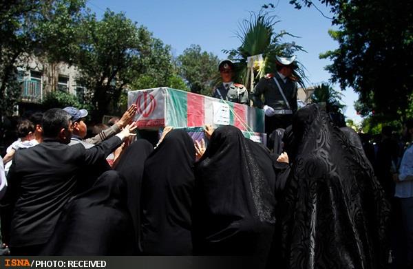 تشییع پیکر شهدای گمنام در تبریز