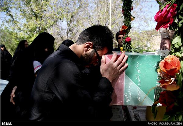 تشییع و خاکسپاری دو شهید گمنام در استان همدان 12