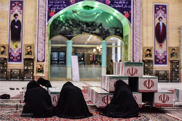 دیدار خانواده شهید طبائی با فرزندشان بعد از 33 سال 30