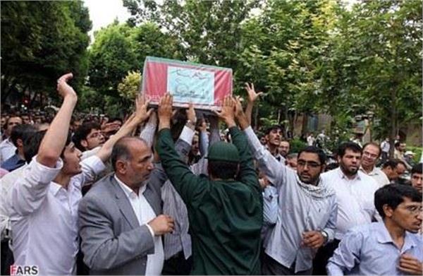 تشییع پیکر هفت شهید دفاع مقدس در اصفهان