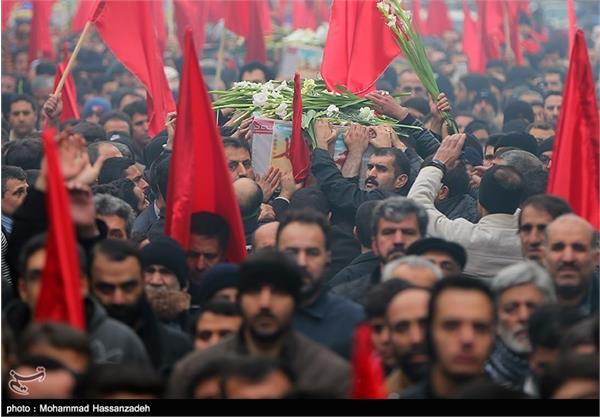 تشییع پیکر ۵ شهید گمنام دوران دفاع مقدس در تهران 15