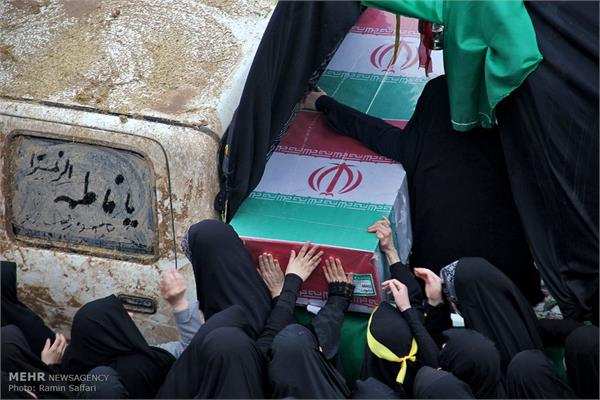 تشییع پیکر یازده شهید دفاع مقدس در مشهد 18