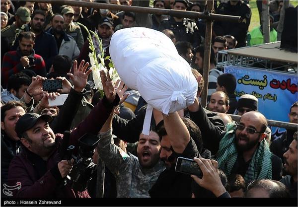 تشییع دو شهید گمنام در محله خراسان تهران 7