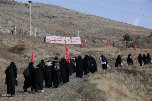 کوه‌پیمایی دانشجویان خواهر بسیجی در کهف‌الشهداء 4