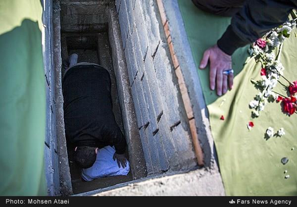 تشییع پیکر دو شهید گمنام در دانشکده فنی انقلاب اسلامی 9