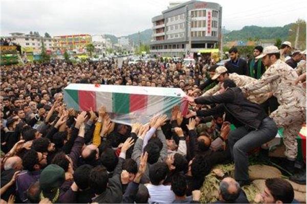 تشییع و خاکسپاری شهدای گمنام در دانشگاه آزاد لاهیجان