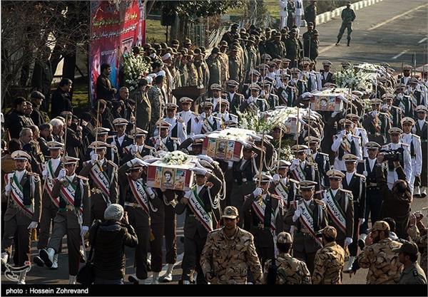 تشییع پیکر ۶ تن از شهدای تازه شناسایی شده نیروی زمینی ارتش 5