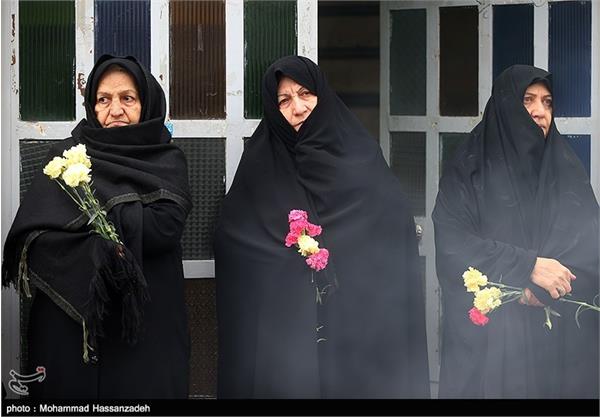 تشییع پیکر ۵ شهید گمنام دوران دفاع مقدس در تهران 8