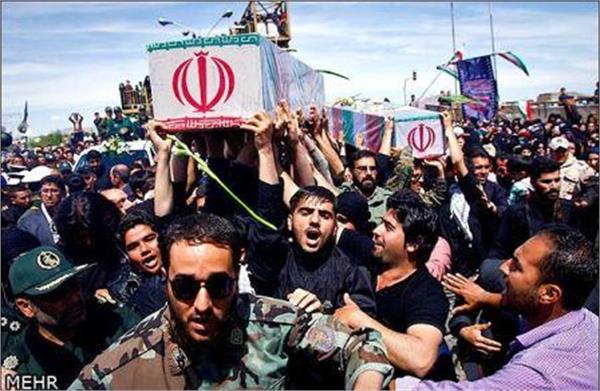 تشییع و خاکسپاری شهدای گمنام در دانشگاه آزاد تاکستان