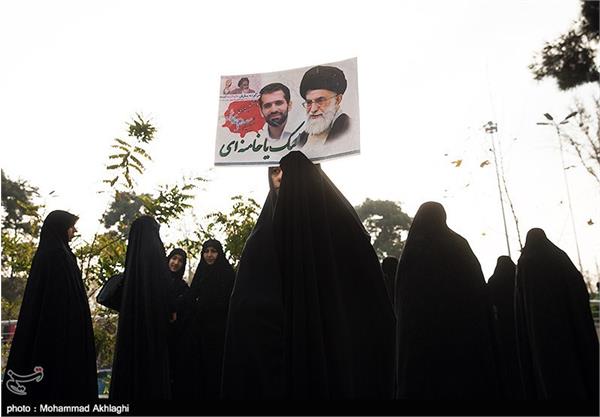 تشییع پیکر ۸ شهید گمنام دفاع مقدس در تهران  3