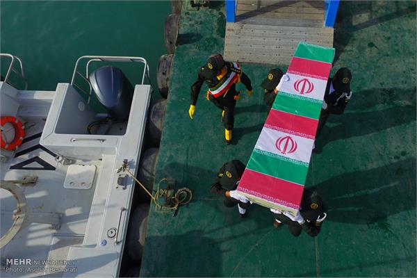 تشییع پیکر شهدای گمنام در قشم 13