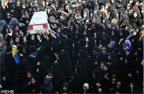 تشییع و تدفین شهدای گمنام در بندر عباس