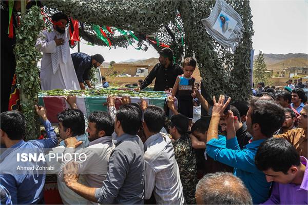 استقبال از دو شهید گمنام دفاع مقدس در شهر ندوشن - یزد 1