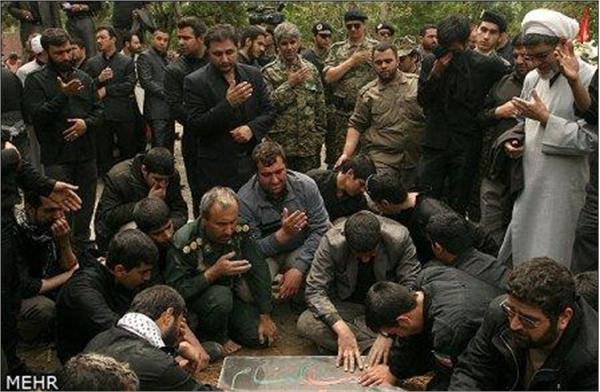 تشییع و خاکسپاری شهدای گمنام در شهرک کیانشهر تهران