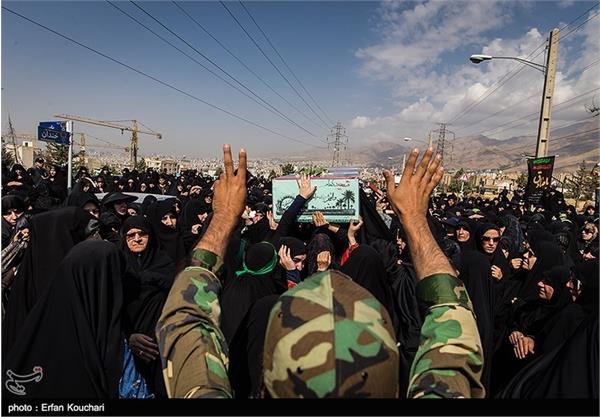 مراسم تشییع و خاکسپاری دو شهید گمنام در شهرک قائم تهران 6