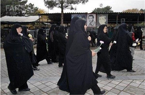 برگزاری مراسم غباروبی و عطر افشانی مزار شهدای گمنام بهشت زهرا(س)تهران