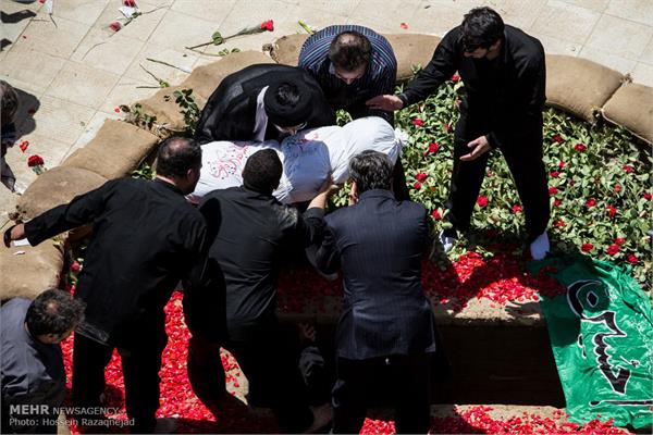 آئین تشییع و تدفین پیکر مطهر شهید غواص در نازی آباد تهران 21