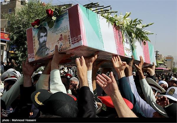 تشییع پیکر شهید تازه تفحص شده علی طالب زاده 5