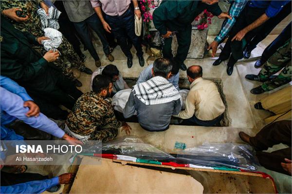 تشییع پیکر مطهر شهیدان قائدی و اسدپور در لامرد - شیراز 10