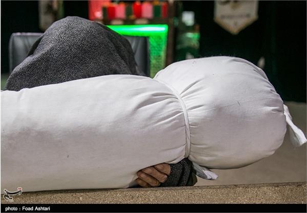 دیدار خانواده شهیدقربان نظری با پیکر فرزندشان 14