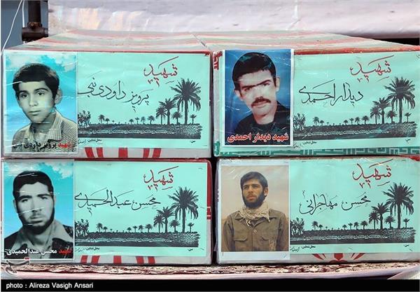 مراسم تشییع پیکر ۱۲ شهید دفاع مقدس - اصفهان 3