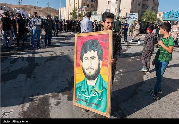 مراسم تشییع پیکر دو شهید گمنام در شیراز 10