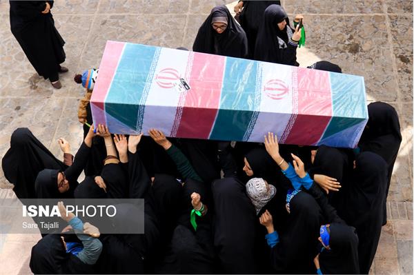 تشییع پیکر مطهر 20 شهید دوران دفاع مقدس ـ کرمان 10
