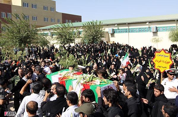 تشییع و خاکسپاری شهدای گمنام دانشگاه شاهد-12/7/89