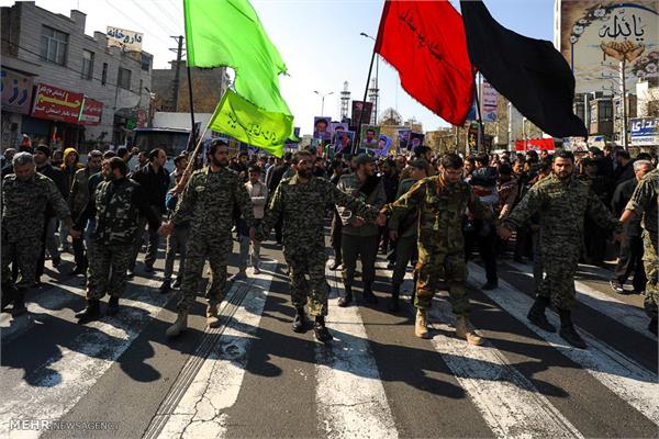 تشییع پیکر دوشهید گمنام دفاع مقدس در محمد شهر کرج 14