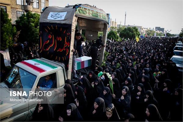تشییع دو شهید گمنام در پارک نیلوفرآبی مشهد 5