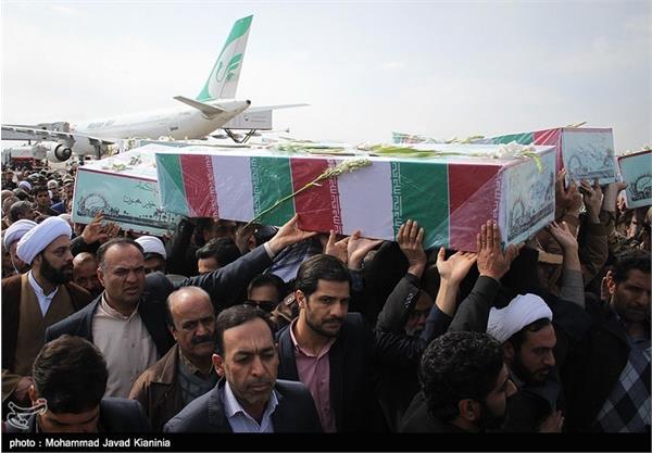 مراسم تشییع و تدفین پیکر شهدای گمنام در کرمان 17