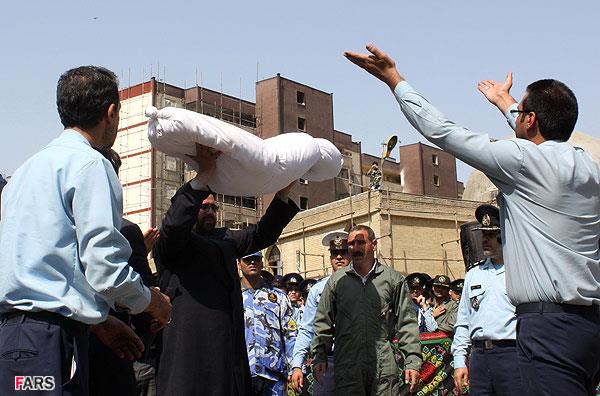 تشییع و خاکسپاری دو شهید گمنام در شهرک توحید نهاجا(تهران)