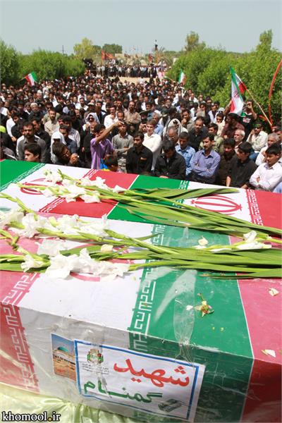 تشییع و خاکسپاری شهدای گمنام دانشگاه خلیج فارس بوشهر-27/2/89